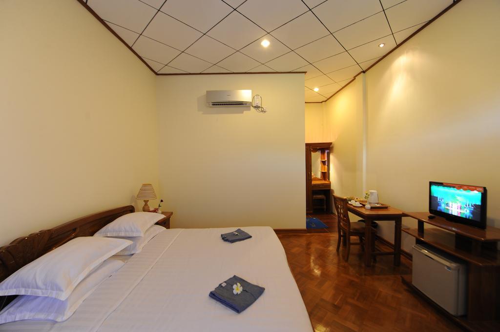 Sky Palace Hotel Bagan Exterior photo