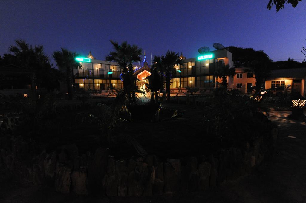 Sky Palace Hotel Bagan Exterior photo