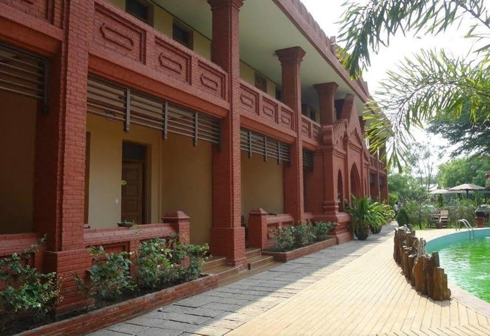 Sky Palace Hotel Bagan Exterior photo
