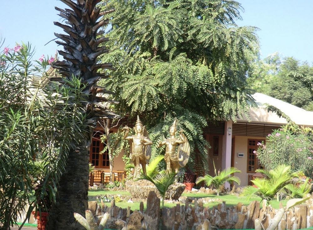 Sky Palace Hotel Bagan Exterior photo